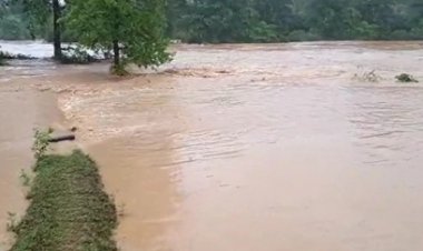 सीतापुर के पास मैनी नदी में बहे 4 लोग, तलाश जारी