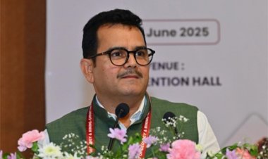 छत्तीसगढ़  की खनिज विविधता है देश की आर्थिक समृद्धि का आधार – खनिज सचिव  पी. दयानंद