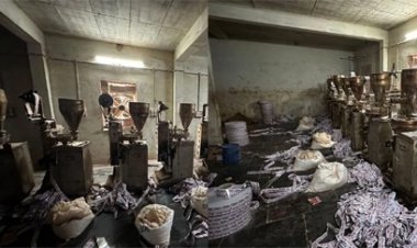 गुटखा बनाने वाली फैक्ट्री में GST का छापा