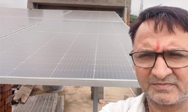 छत पर बनाए खुद के बिजलीघर से गणेश चंद शर्मा का घर हुआ रोशन