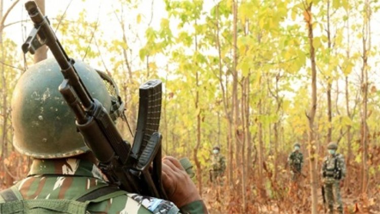 सुरक्षा बलों की टुकड़ियां भी मौजूद, सीमाओं पर निगरानी