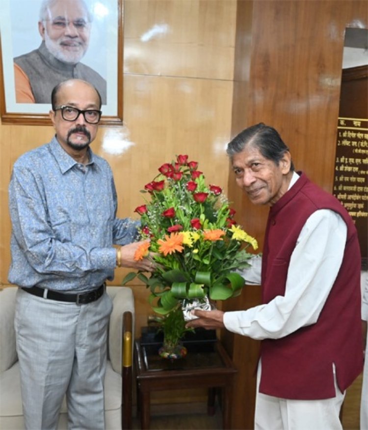 राज्यपाल डेका से पूर्व मंत्री कंवर ने की सौजन्य भेंट
