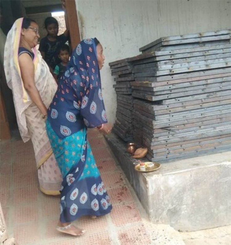 प्रधानमंत्री आवास योजना बनी ग्रामीण महिला समूहों की आजीविका का आधार