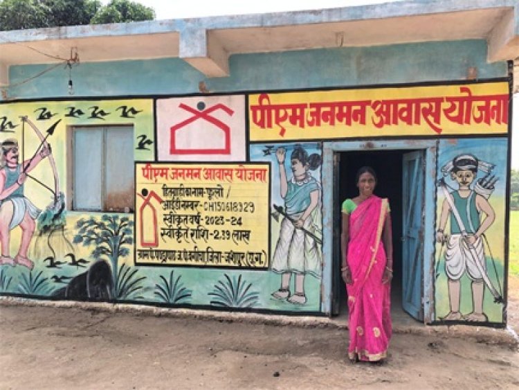 सपनों का घर : पहाड़ी कोरवा महिला फूलोबाई को मिला पक्का आवास