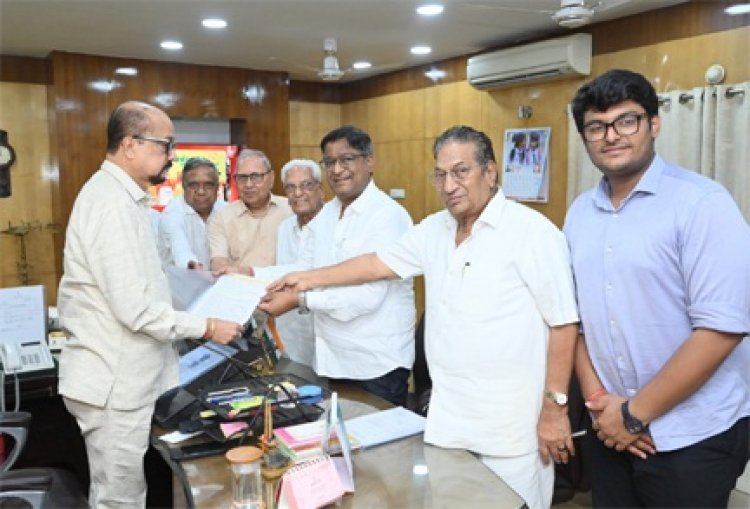 राज्यपाल डेका से छत्तीसगढ़ अग्रवाल संगठन के पदाधिकारियों ने की भेंट