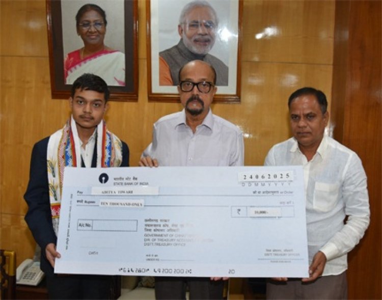 राज्यपाल डेका ने मेधावी छात्र आदित्य का किया सम्मान