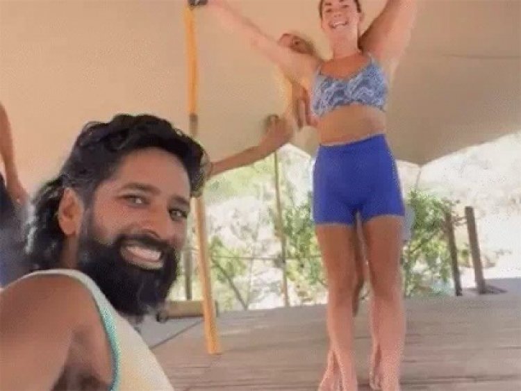 बाबा तरुण का विदेशी लड़कियों साथ वीडियो वायरल