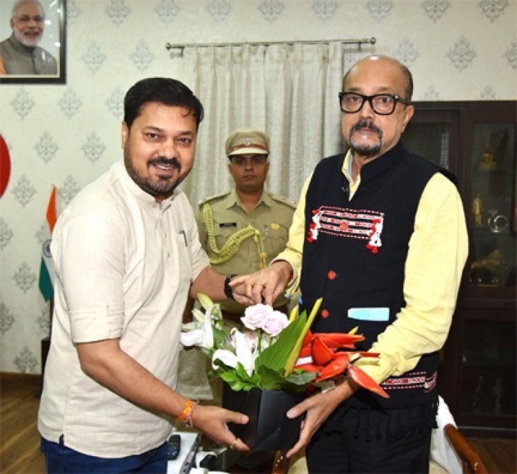 राज्यपाल डेका से विधायक शर्मा ने सौजन्य भेंट की