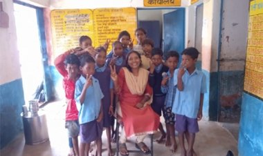 युक्तियुक्तकरण से संवर रही शिक्षा व्यवस्था: जशपुर के स्कूलों में लौटी रौनक, बच्चों में बढ़ा उत्सा
