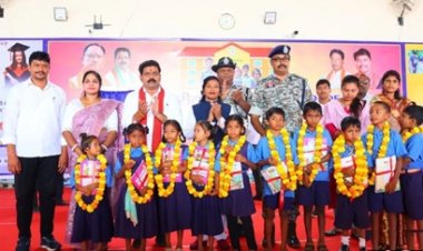 माओवाद प्रभावित क्षेत्र में फिर से खुले 16 स्कूल