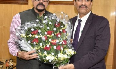 राज्यपाल डेका से कुलपति ने की सौजन्य भेंट