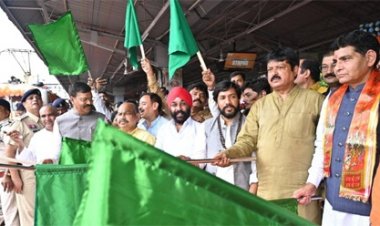 रजत जयंती वर्ष में सांस्कृतिक चेतना को नई उड़ान: ‘श्री रामलला दर्शन योजना’ अंतर्गत रायपुर से विशेष ट्रेन हुई रवाना