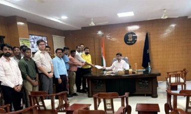 17 सूत्रीय मांगों को लेकर मुख्यमंत्री के नाम ज्ञापन, अनिश्चितकालीन हड़ताल की दी चेतावनी