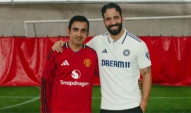 इंडियन टीम ने मैनचेस्टर यूनाइटेट के स्टार खिलाड़ियों से की मुलाकात