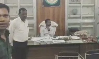 25 हजार का रिश्वत लेते तहसील कार्यालय का बाबू गिरफ्तार