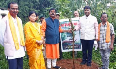 बस्तर के विकास को मिली नई रफ्तार: मंत्री  केदार कश्यप ने दी 42 लाख रूपए के विकास कार्यों की सौगात