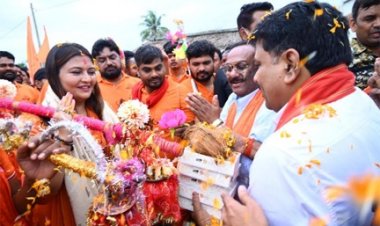 उपमुख्यमंत्री  विजय शर्मा ने  पंडरिया विधायक भावना बोहरा और शिवभक्तों का पांडातराई में  किया आत्मीय स्वागत