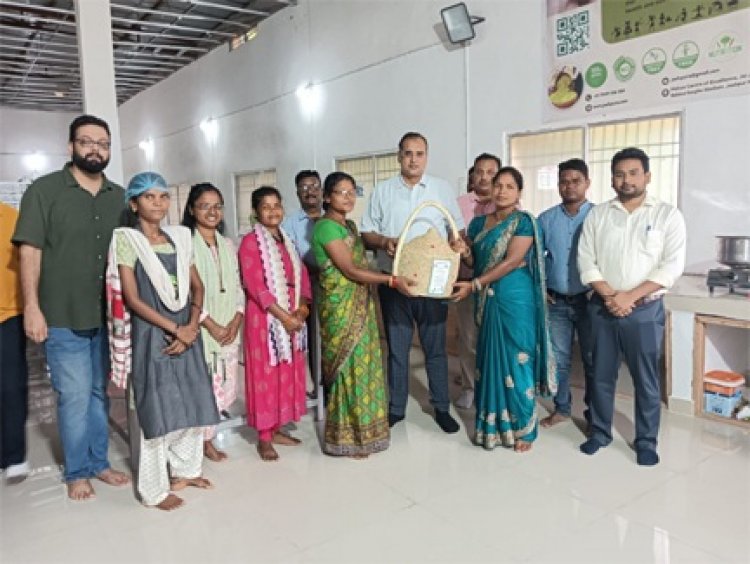 स्व सहायता समूहों को आजीविका मूलक गतिविधियों से जोड़े: भीम सिंह