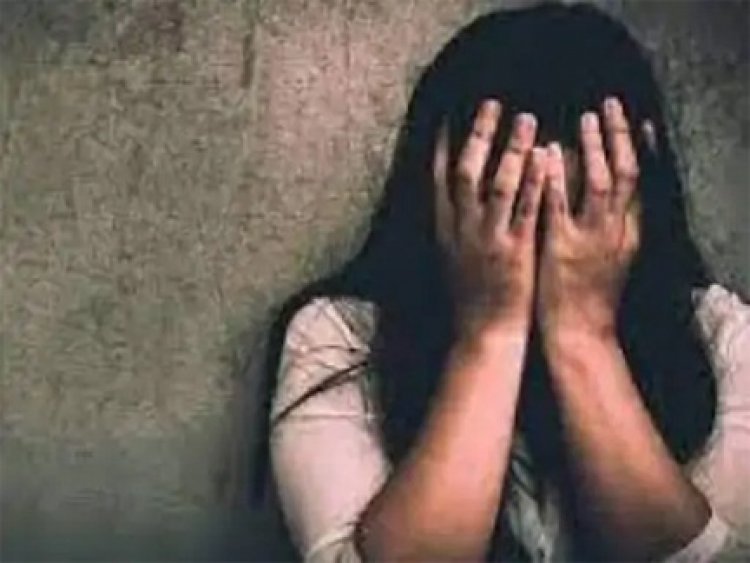 रायपुर के सैलून दुकान में महिला से रेप