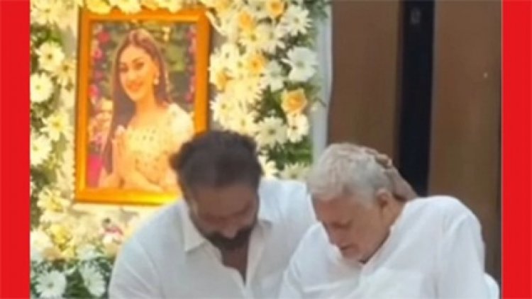 शेफाली जरीवाला की प्रार्थना सभा में फूट-फूट कर रोए पिता, दामाद पराग त्यागी ने दिया सहारा