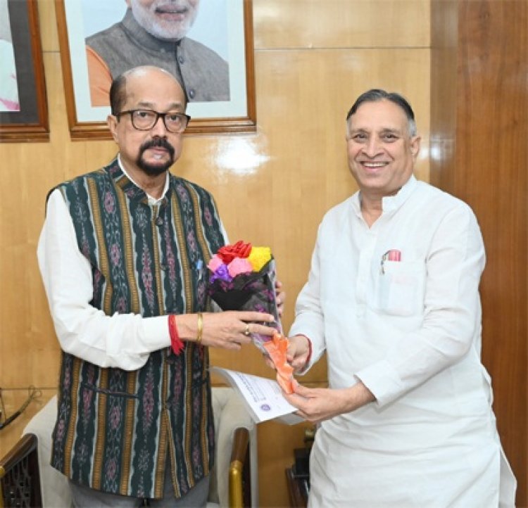 राज्यपाल डेका से महावीर अंतरमहाद्वीपीय सेवा संगठन के महासचिव ने की सौजन्य भेंट