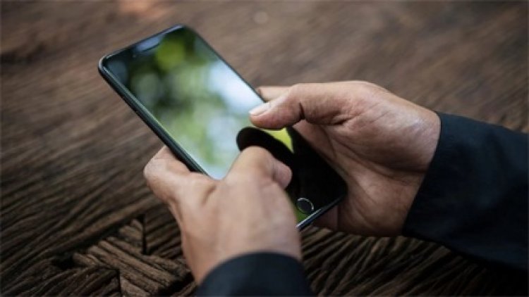 IIT भिलाई के ट्रेनिंग अधिकारी का मोबाइल हैक