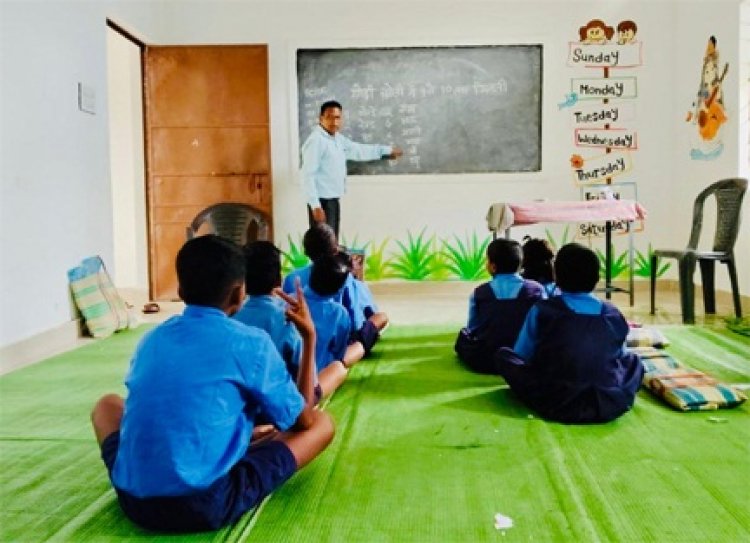 सुदूर वनांचल के स्कूल हुए गुलजार