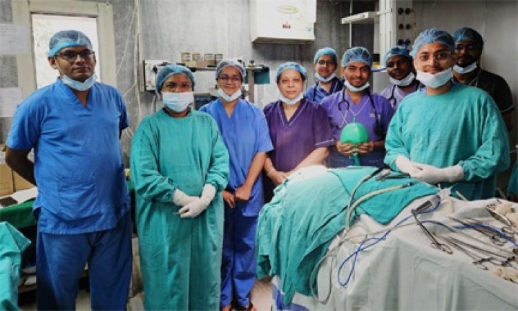 7 सेंटीमीटर तक चेहरे में घुसा औजार, घायल बालक को जान के जोखिम से बाहर लाया, ईएनटी विभाग के डॉक्टरों ने रचा कीर्तिमान