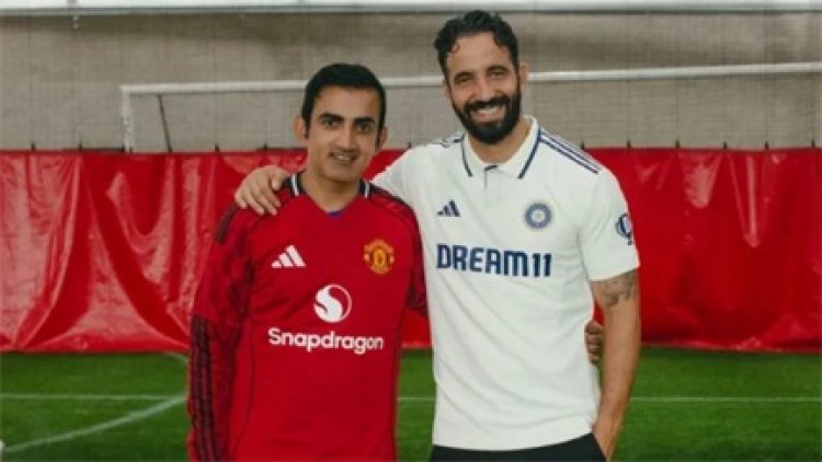 इंडियन टीम ने मैनचेस्टर यूनाइटेट के स्टार खिलाड़ियों से की मुलाकात