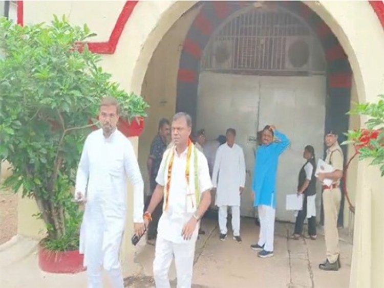 कवासी-चैतन्य से मुलाकात करने जेल पहुंचे पीसीसी अध्यक्ष