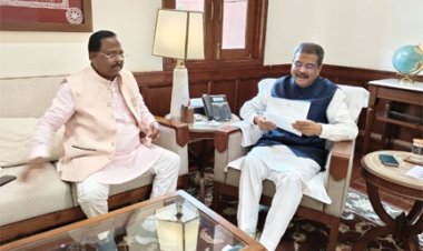 मंत्री रामविचार नेताम ने दिल्ली में केंद्रीय शिक्षा मंत्री धमेंद्र प्रधान से की सौजन्य मुलाकात