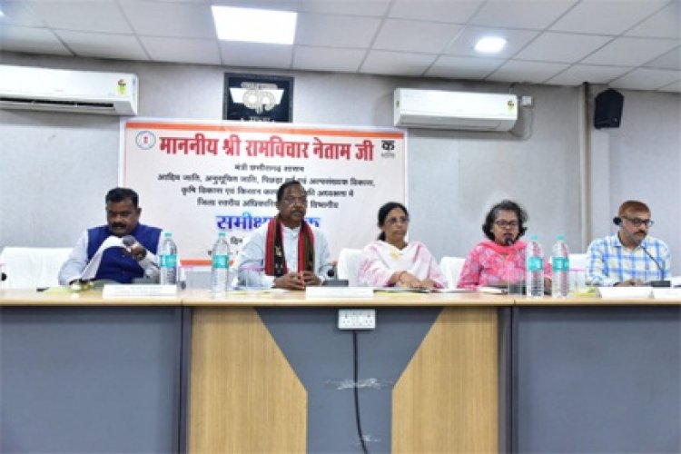 आश्रम-छात्रावासों की व्यवस्था को दुरुस्त कर बच्चों को उपलब्ध कराएं बेहतर माहौल: मंत्री राम विचार नेताम