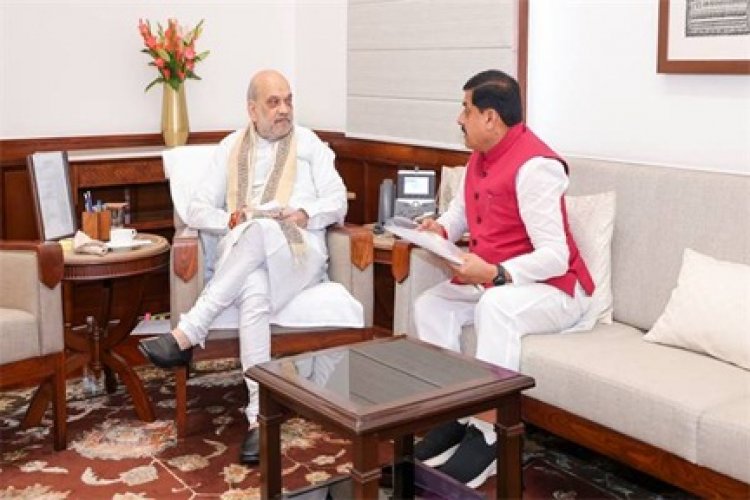 मुख्यमंत्री डॉ. यादव ने केंद्रीय गृह एवं सहकारिता मंत्री अमित शाह से नई दिल्ली में की सौजन्य भेंट