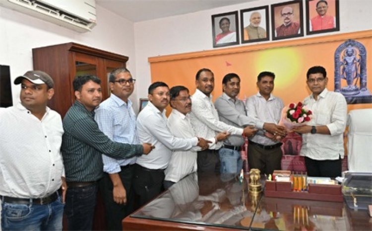 राजस्व प्रकरण निर्धारित समय सीमा में निराकरण करना राजस्व अधिकारी सुनिश्चित करें: राजस्व मंत्री टंक राम वर्मा