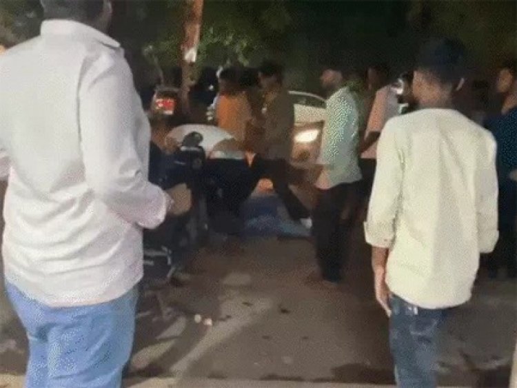 रायपुर में 10-15 लड़कों ने युवक को लात-घूंसों से पीटा