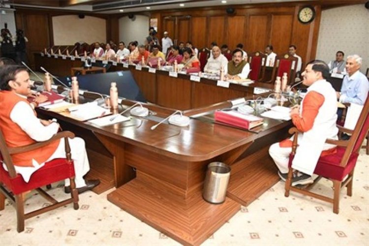 श्रीमहाकालेश्वर उज्जैन-इंदौर-पीथमपुर मेट्रो कॉरिडोर के लिये डी.पी.आर. बनाने परामर्श शुल्क की स्वीकृति