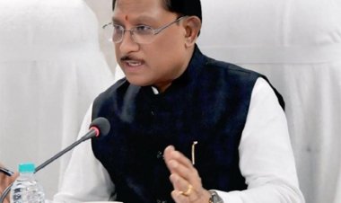 मुख्यमंत्री साय के निर्देश पर त्वरित अमल : बाढ़ पीड़ितों को राशन-ईलाज के साथ अब जरूरी दस्तावेज बनाने का काम भी शुरू