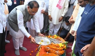 मुख्यमंत्री साय ने पूर्व प्रांत प्रचारक श्रद्धेय शांताराम को दी श्रद्धांजलि