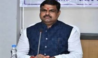 स्कूल शिक्षा मंत्री करेंगे विभागीय कामकाज की समीक्षा