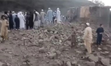 पाकिस्तानी वायु सेना ने अपने ही नागरिकों पर गिराए बम, 30 की मौत