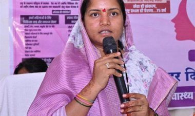 मंत्री लक्ष्मी राजवाड़े ने स्वास्थ्य शिविर में दी भागीदारी