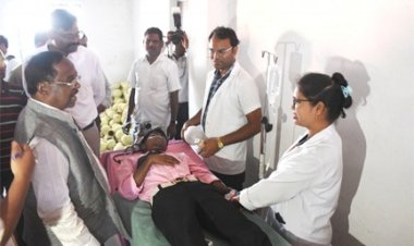 बाढ़ बचाव परिदृश्य पर मंत्री नेताम की उपस्थिति में तातापानी में किया गया मॉक ड्रिल