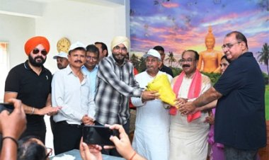 उप मुख्यमंत्री अरुण साव और अधिकारियों ने किया श्रमदान