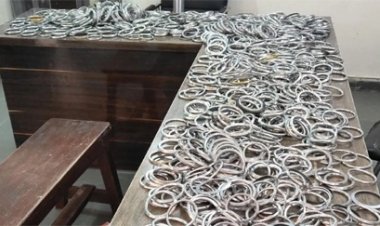 नैला दुर्गा पंडाल में एक्शन दो हजार कड़े युवाओं से उतरवाए गए