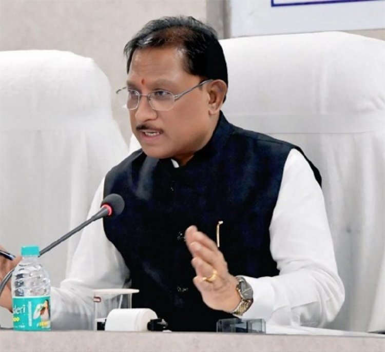 मुख्यमंत्री साय के निर्देश पर त्वरित अमल : बाढ़ पीड़ितों को राशन-ईलाज के साथ अब जरूरी दस्तावेज बनाने का काम भी शुरू