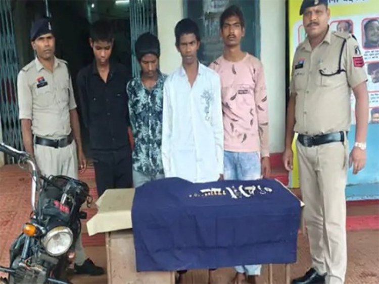 रायपुर में कपड़े और ज्वेलरी दुकान में चोरी