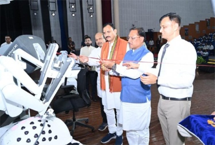 रोबोटिक सर्जरी छत्तीसगढ़ में चिकित्सा सुविधाओं के विकास में एक नया आयाम : मुख्यमंत्री विष्णु देव साय