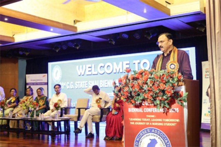 अपने जान की परवाह किए बिना काम करती हैं नर्सेस: स्वास्थ्य मंत्री श्याम बिहारी जायसवाल