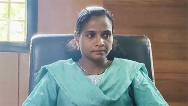 आठ लाख की इनामी महिला माओवादी ने किया आत्मसमर्पण