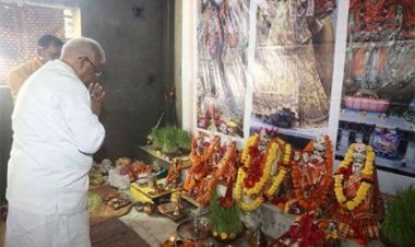 राज्यपाल पटेल ने राजभवन में किया कन्या-पूजन